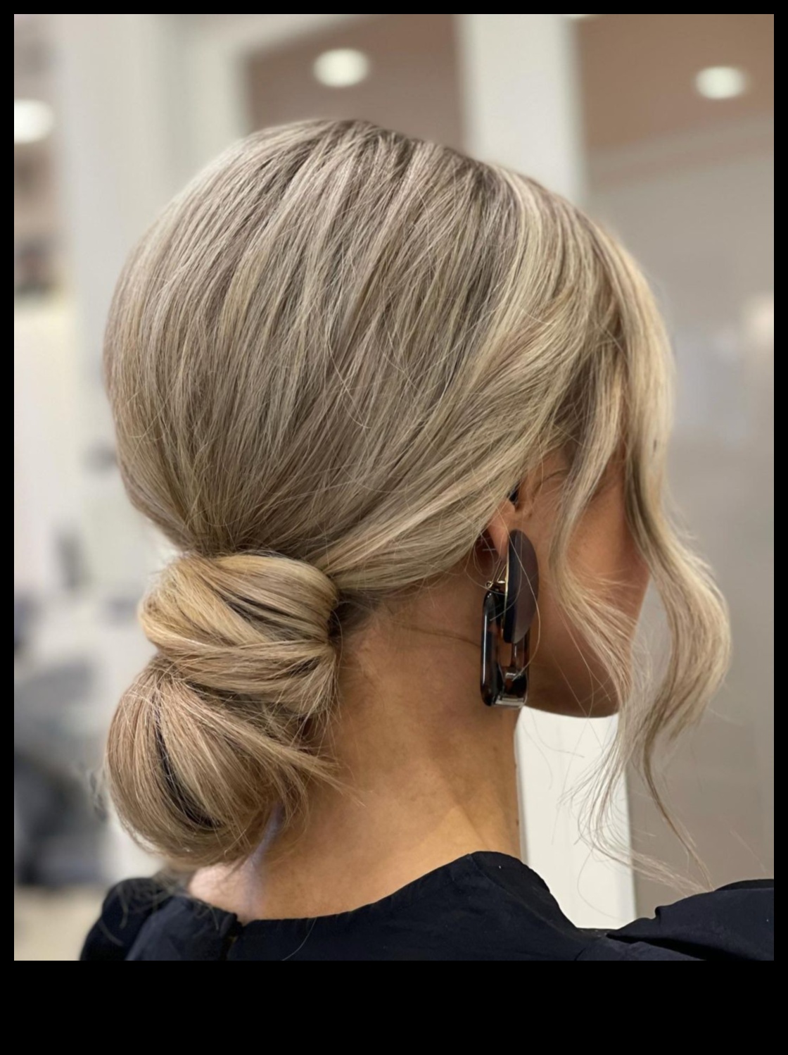 Руси опашки и кокове: лесни и стилни прически за всеки ден