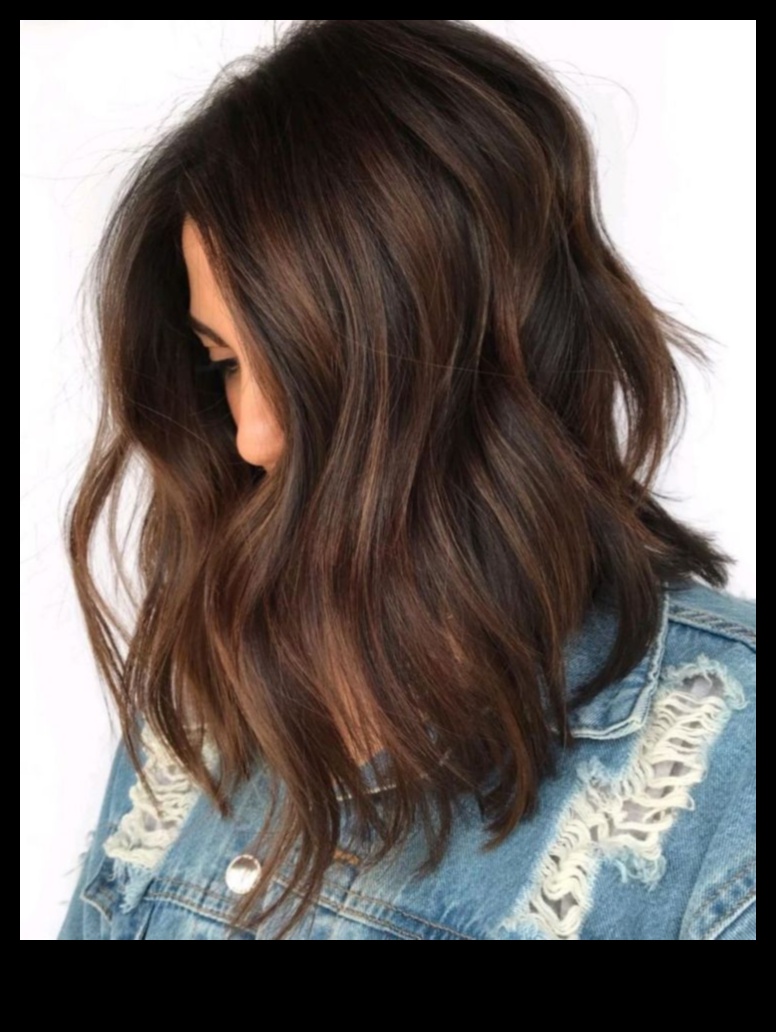 Шоколад и карамел: снизходителни брюнетки прически за сладък външен вид