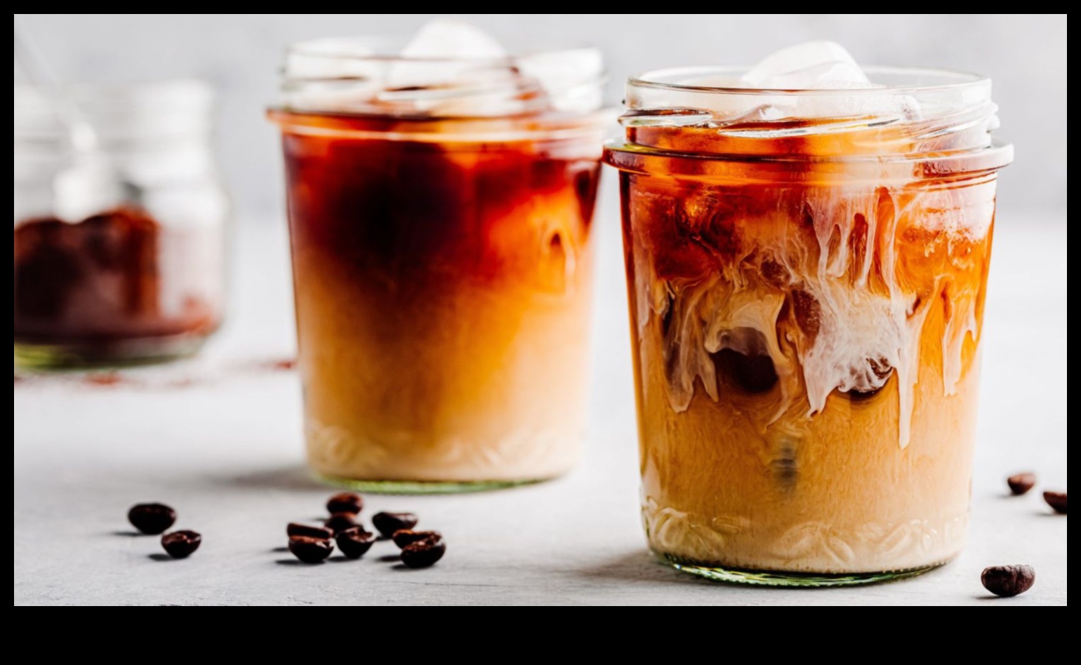 Направи си сам Coffee Bliss: Изработване на уникални смеси Cold Brew у дома