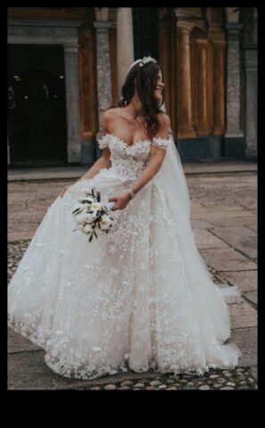 Разкрити икони в съответствие с вечни сватбени облекло с винтидж чарВечните видове в съответствие с сватбени облекло, които не е няма никакъв ще можем ли излязат от стил