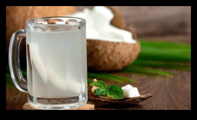 Хидратация на закуска: Започнете деня си правилно с кокосова вода