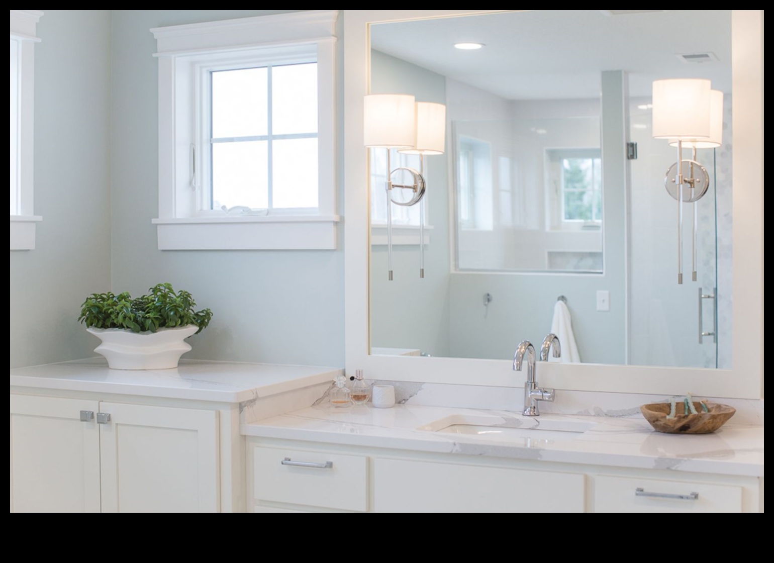 Как да декорирам крайбрежна баня за релаксиращо морско убежище?