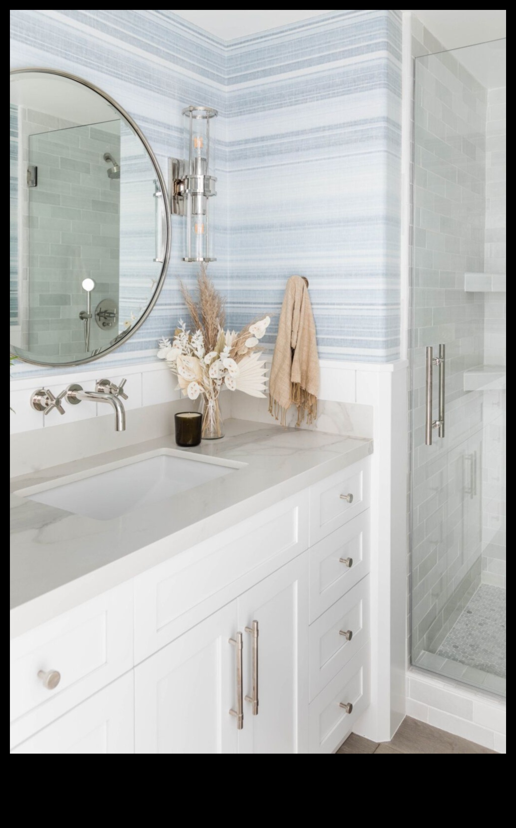 Как да декорирам крайбрежна баня за релаксиращо морско убежище?