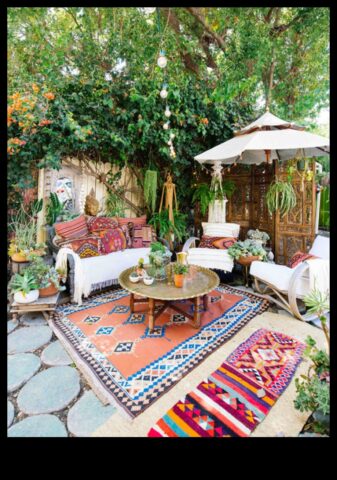 Бохо елегантен концепции за орнамент според трапезария на открито