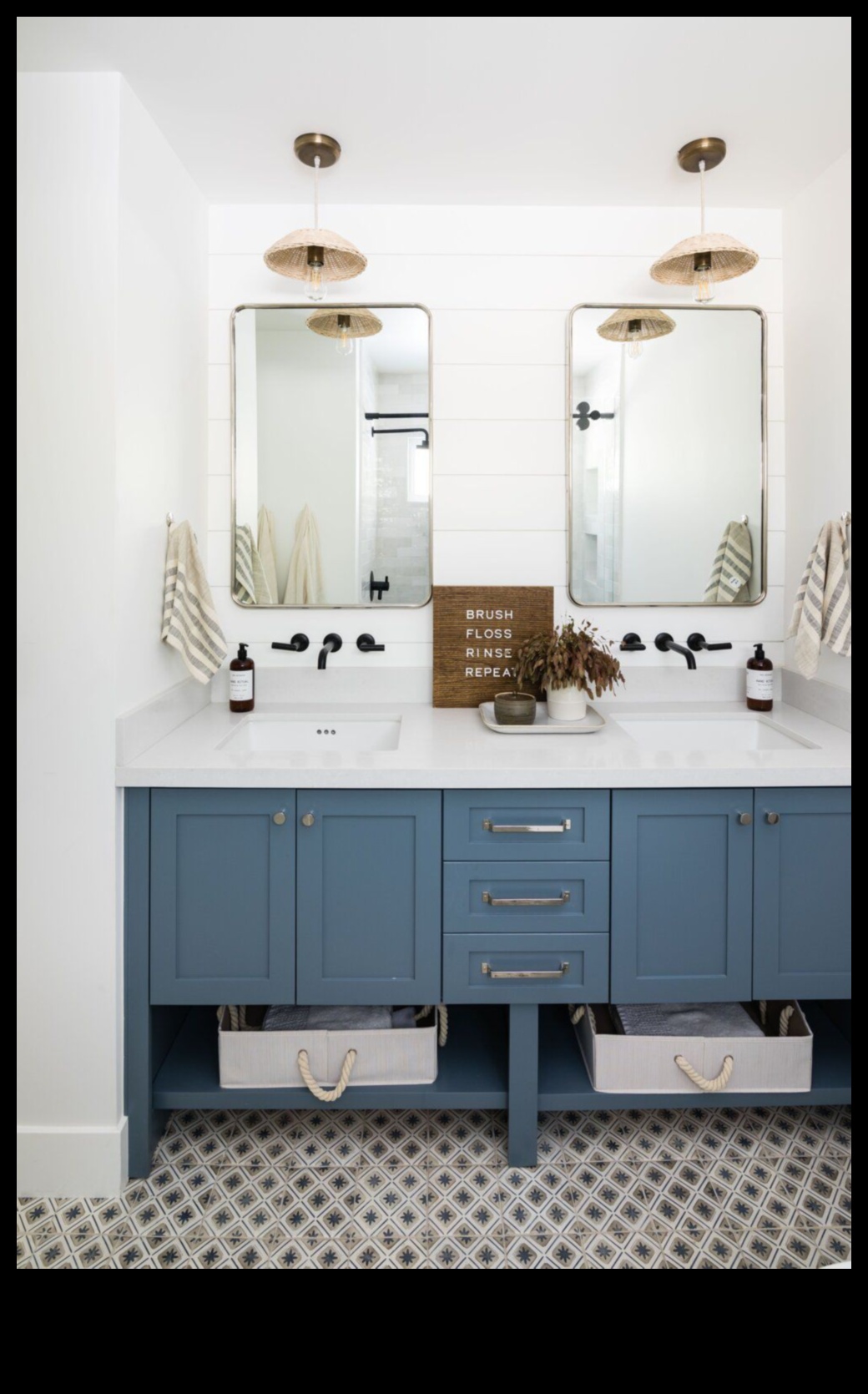 Как да декорирам крайбрежна баня за релаксиращо морско убежище?