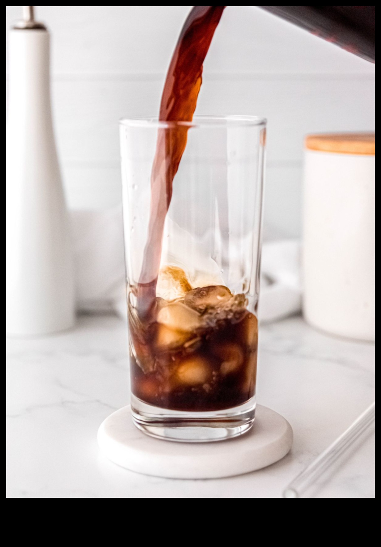 Направи си сам Coffee Bliss: Изработване на уникални смеси Cold Brew у дома