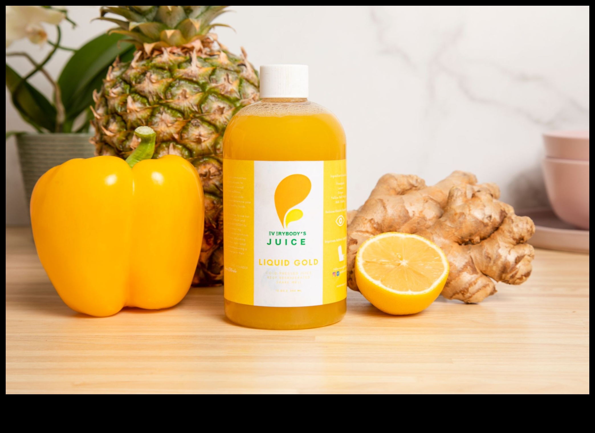 Течно злато: Насладете се на богатството на пресни плодови сокове